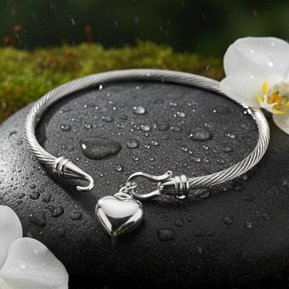 🆕️Cable Bangle Bracelet with Heart Charm 18K White Gold Plated Stainless Steel - Picture 4 of 9